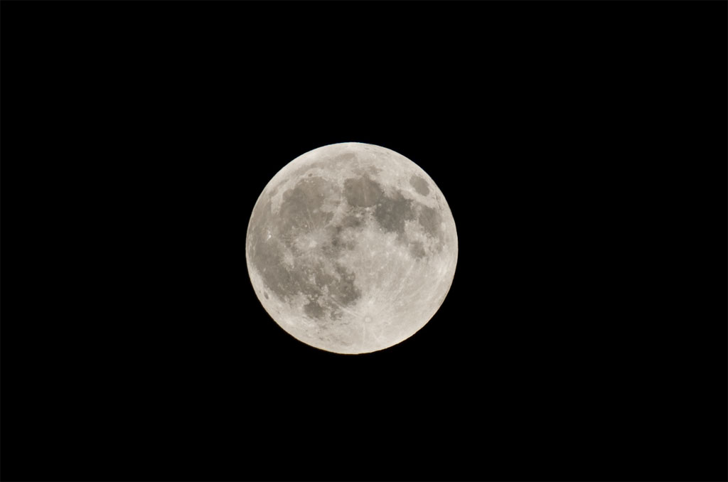Luna.jpg