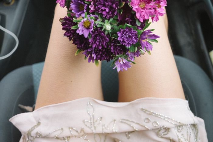 luts_bride_photographer_flowers.jpg