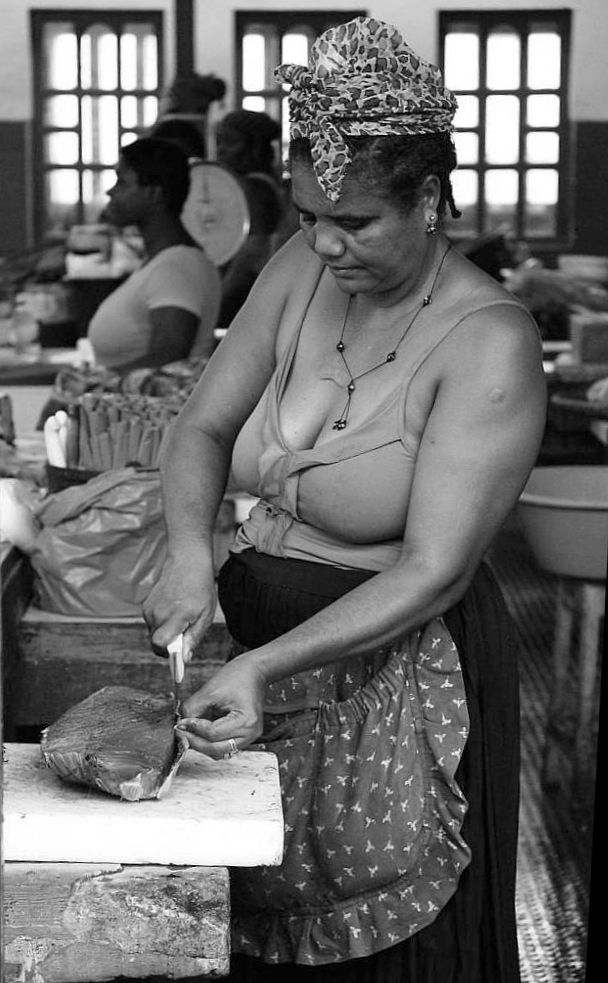 Mercato del pesce WEB.jpg