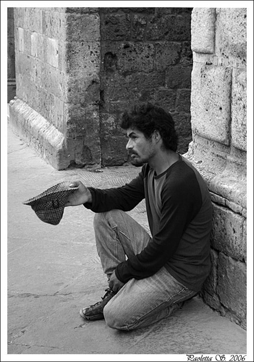 nel-cappello b.n.jpg