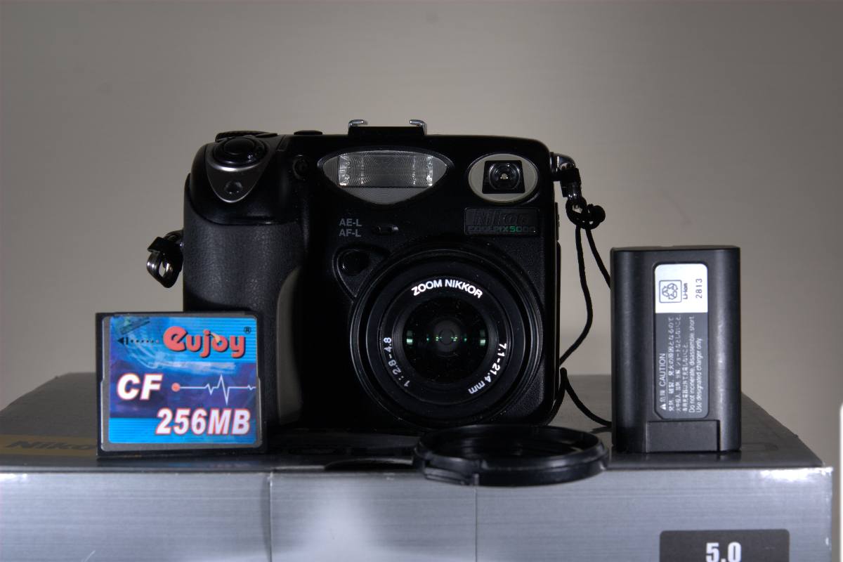 nikon 5000.jpg