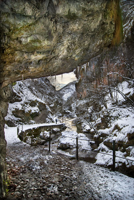 Salendo nella valle 2.jpg