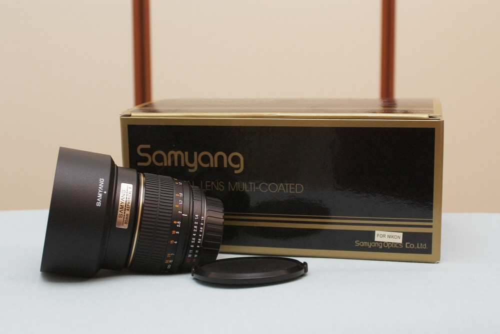 Samyang 85_3.JPG