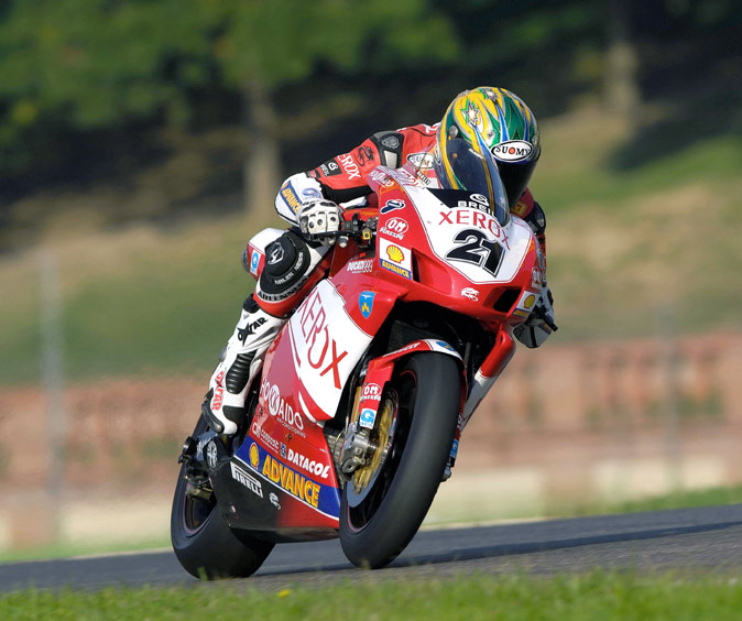 Troy-Baylis-Acq_min-copia.jpg